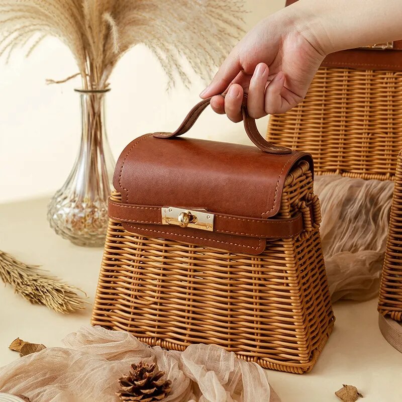 Retro Wooden Rattan Picnic Basket - Your Stylish Companion for Outdoor Adventures